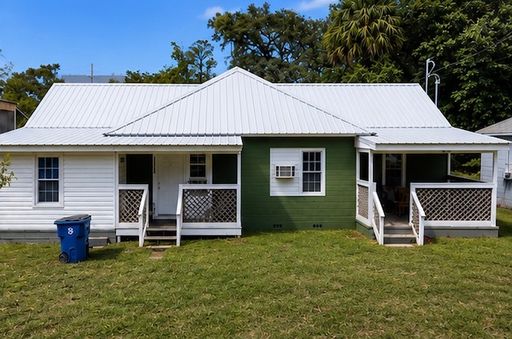 2 Bed 1 Bath Duplex – photo 1