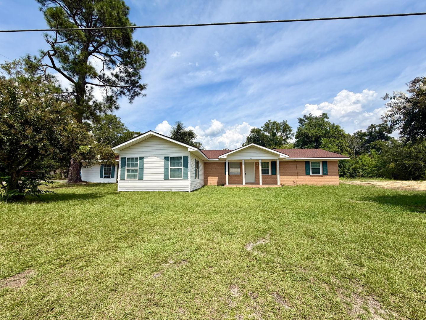 Vidalia House: 140 Lake Dr