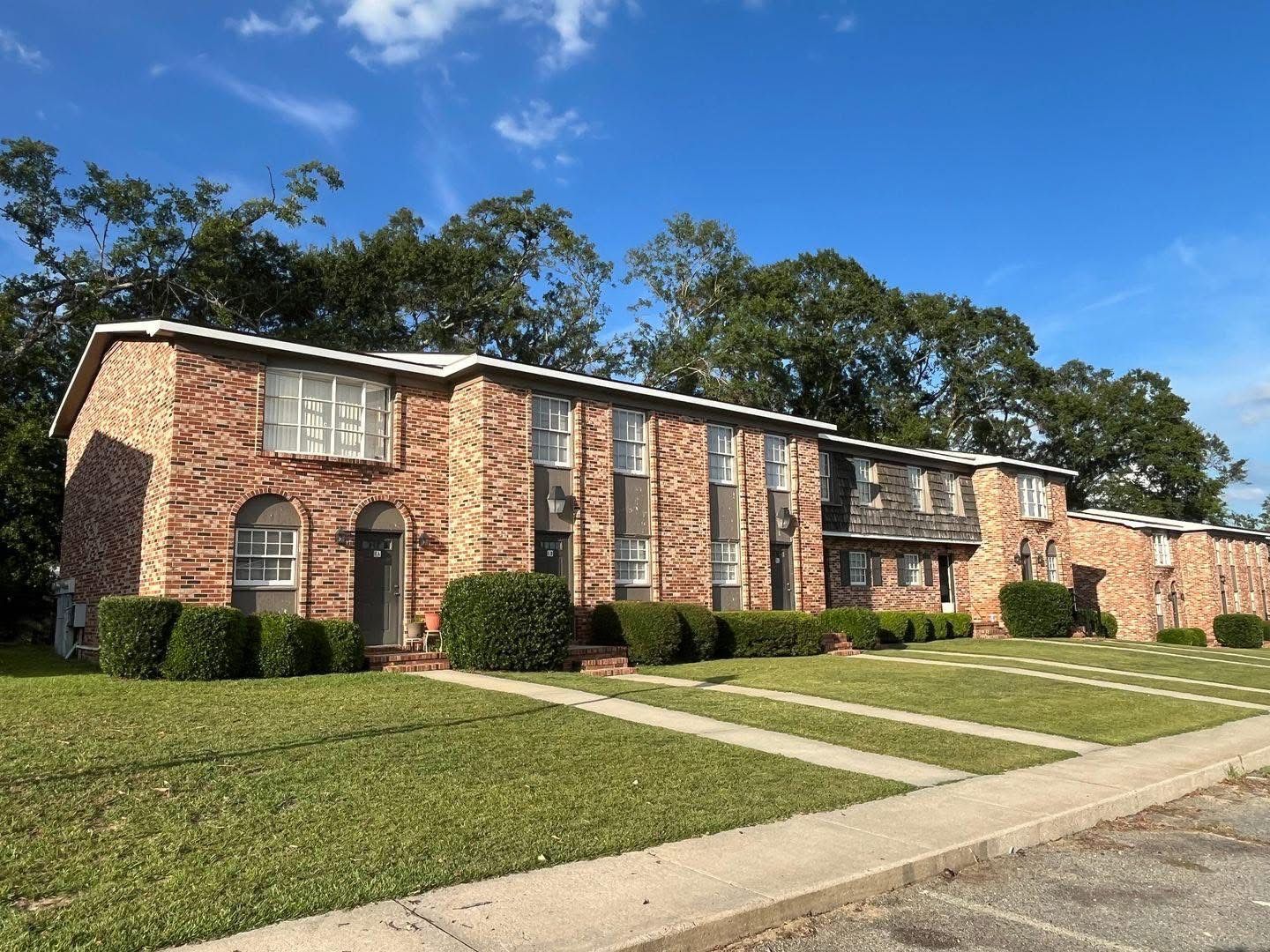 Vidalia Apartment: 707 Loop Road