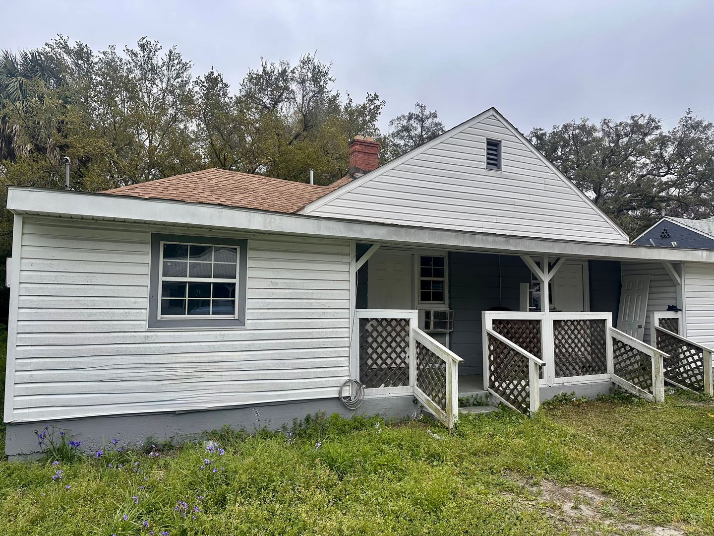 Brunswick Apartment: 3742/3748 Ogg Ave