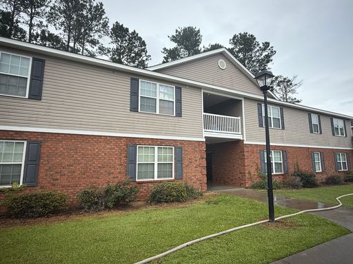 2 Bed/2 Bath Downstairs Apartment- Old Mill – photo 1