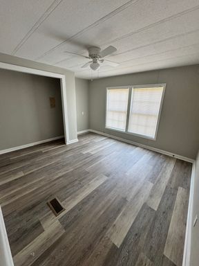 3 Bed 2 Bath Mobile Home – photo 1