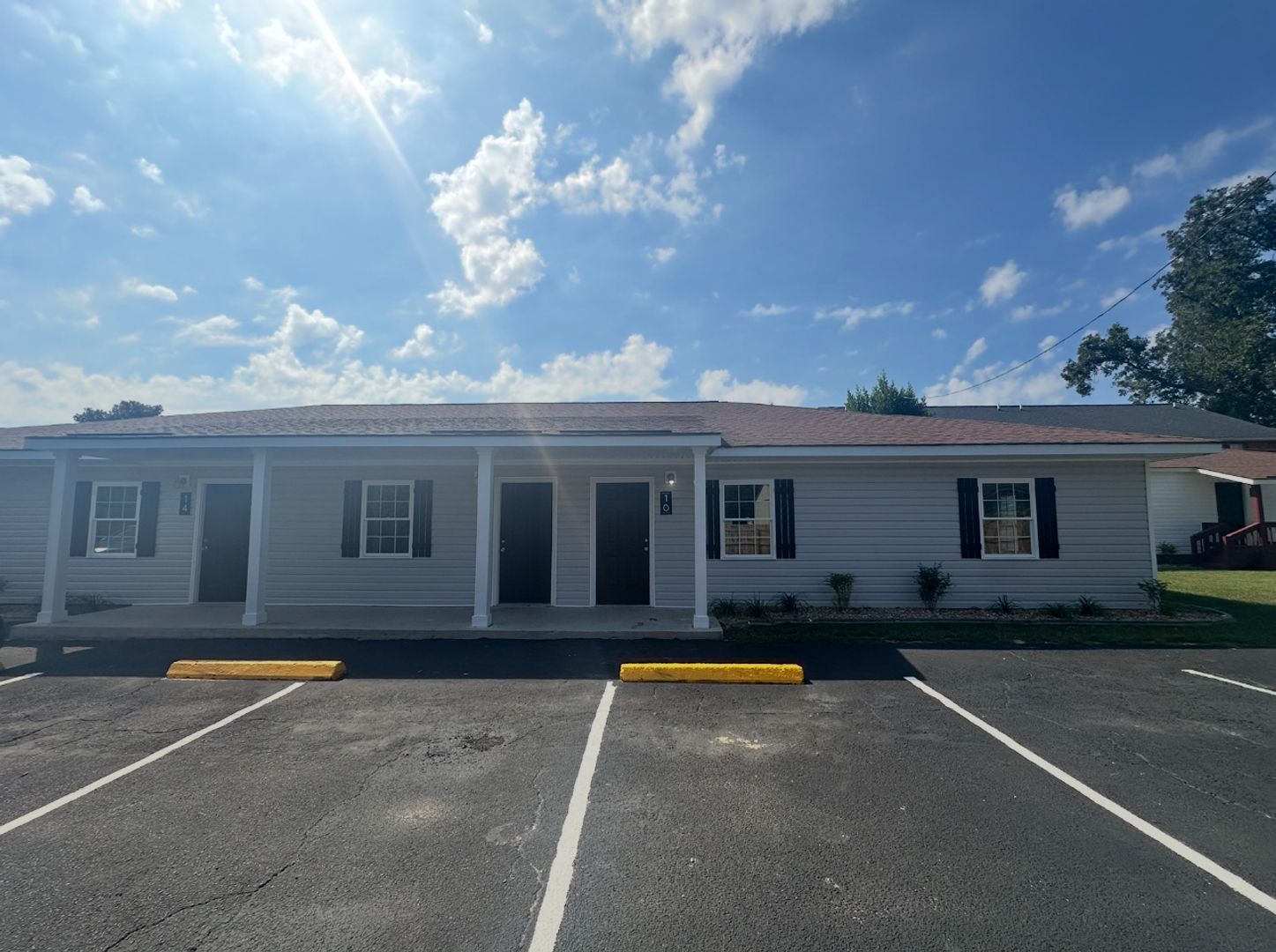 Statesboro Apartment: 214 Lanier Drive