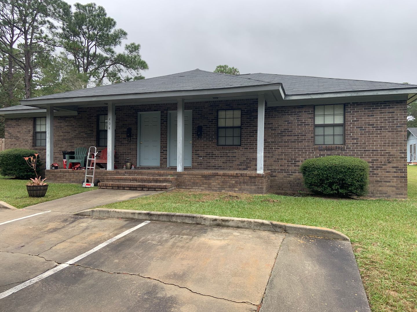 Vidalia Apartment: 404 Pinecrest Drive