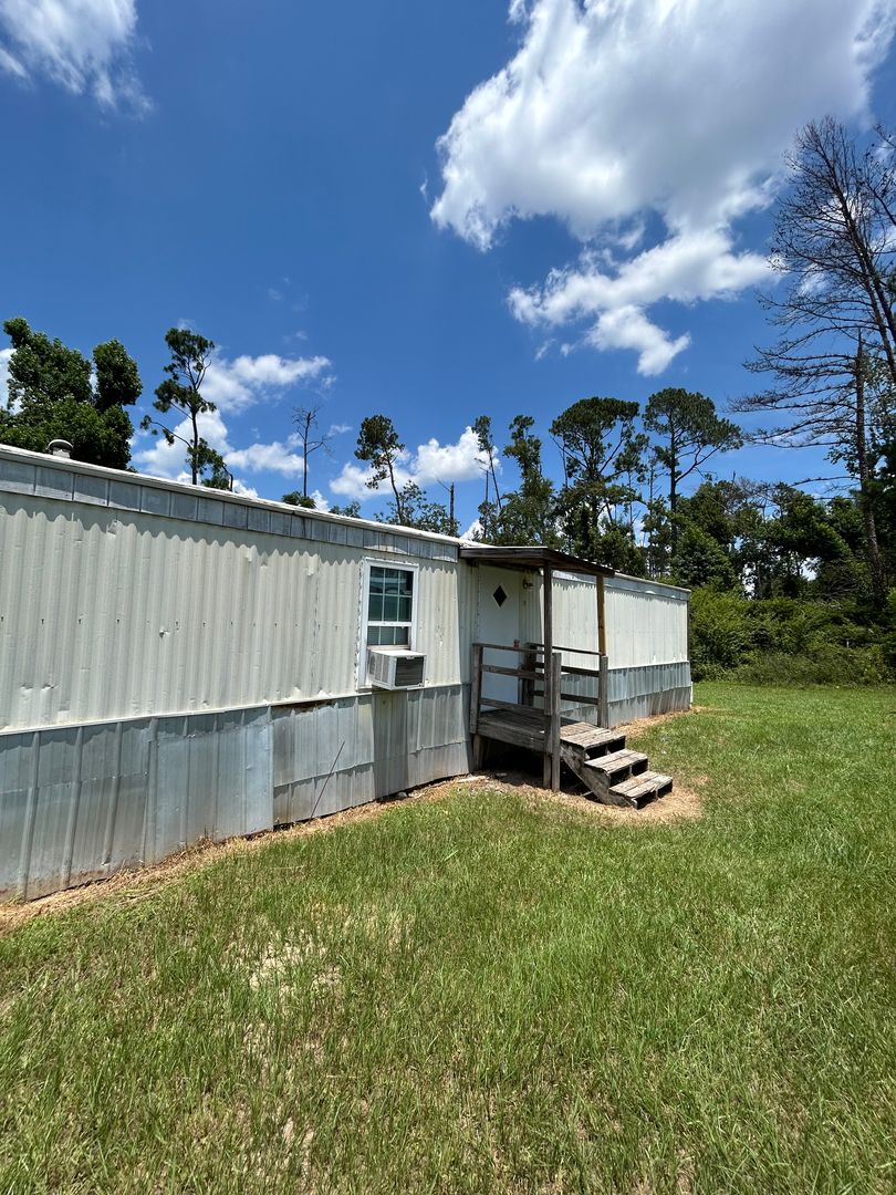 Hazlehurst Apartment: 56 Cook Rd