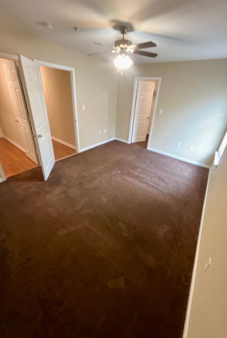 Pembroke Apartment: 502 Strickland Street Ext