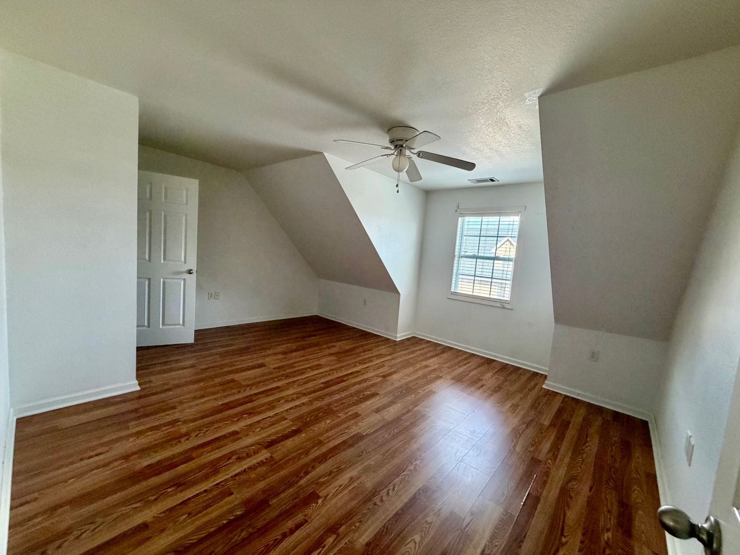 Vidalia Apartment: 900 Maple Dr