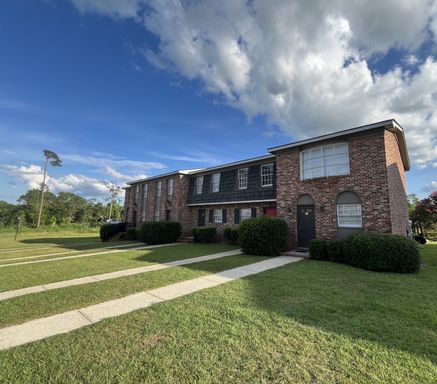 2 Bed 1.5 Bath Apartment-Wilkes Townhomes