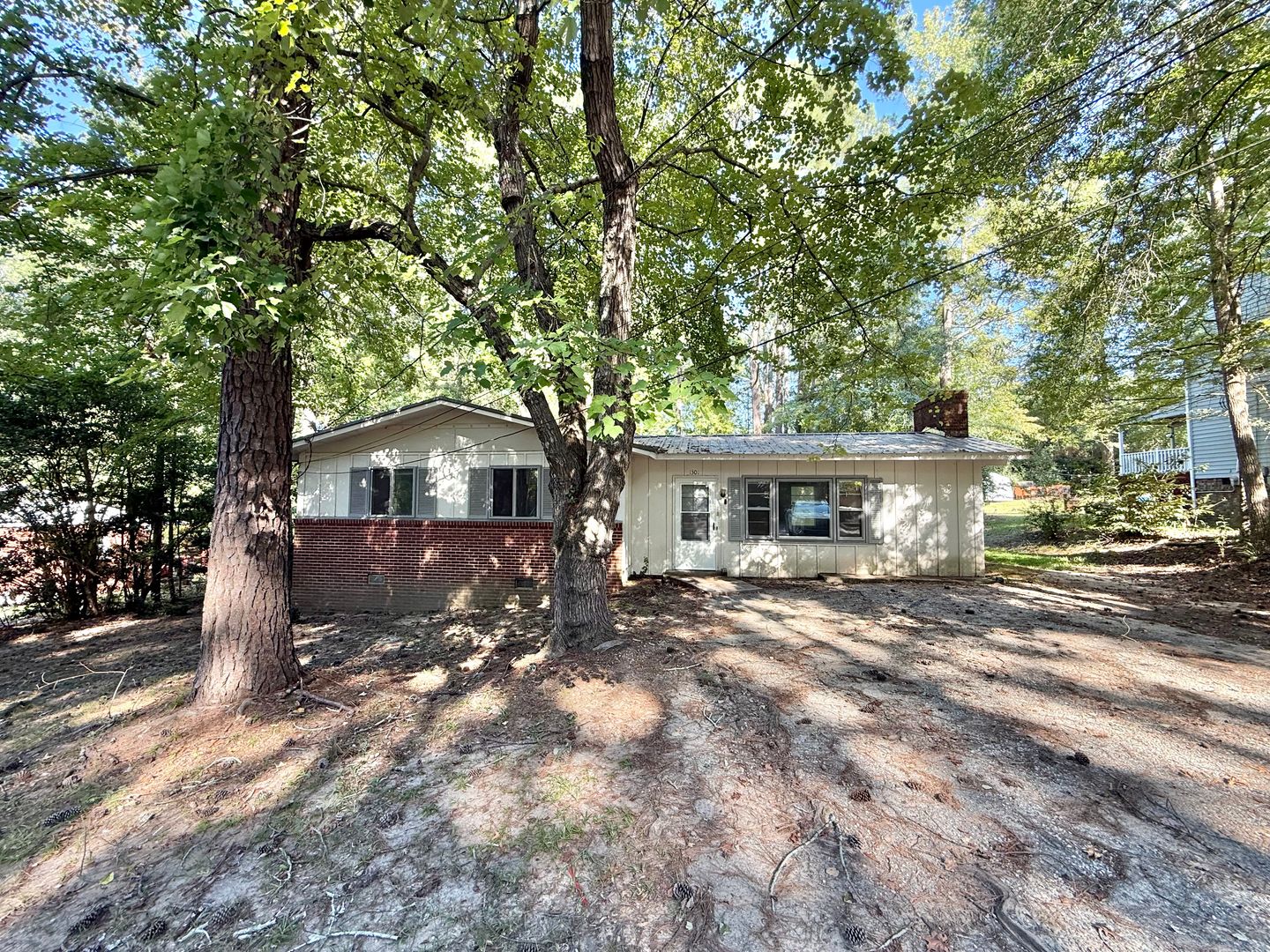 Wadesboro House: 1301 Shannon Dr