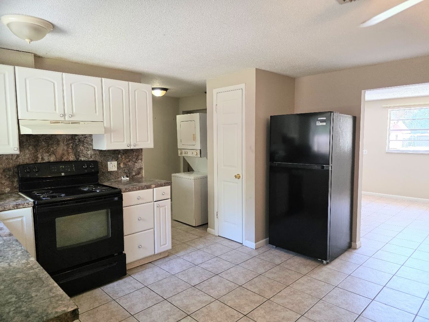 Crystal River Townhome: 1123 NE 5th Ave