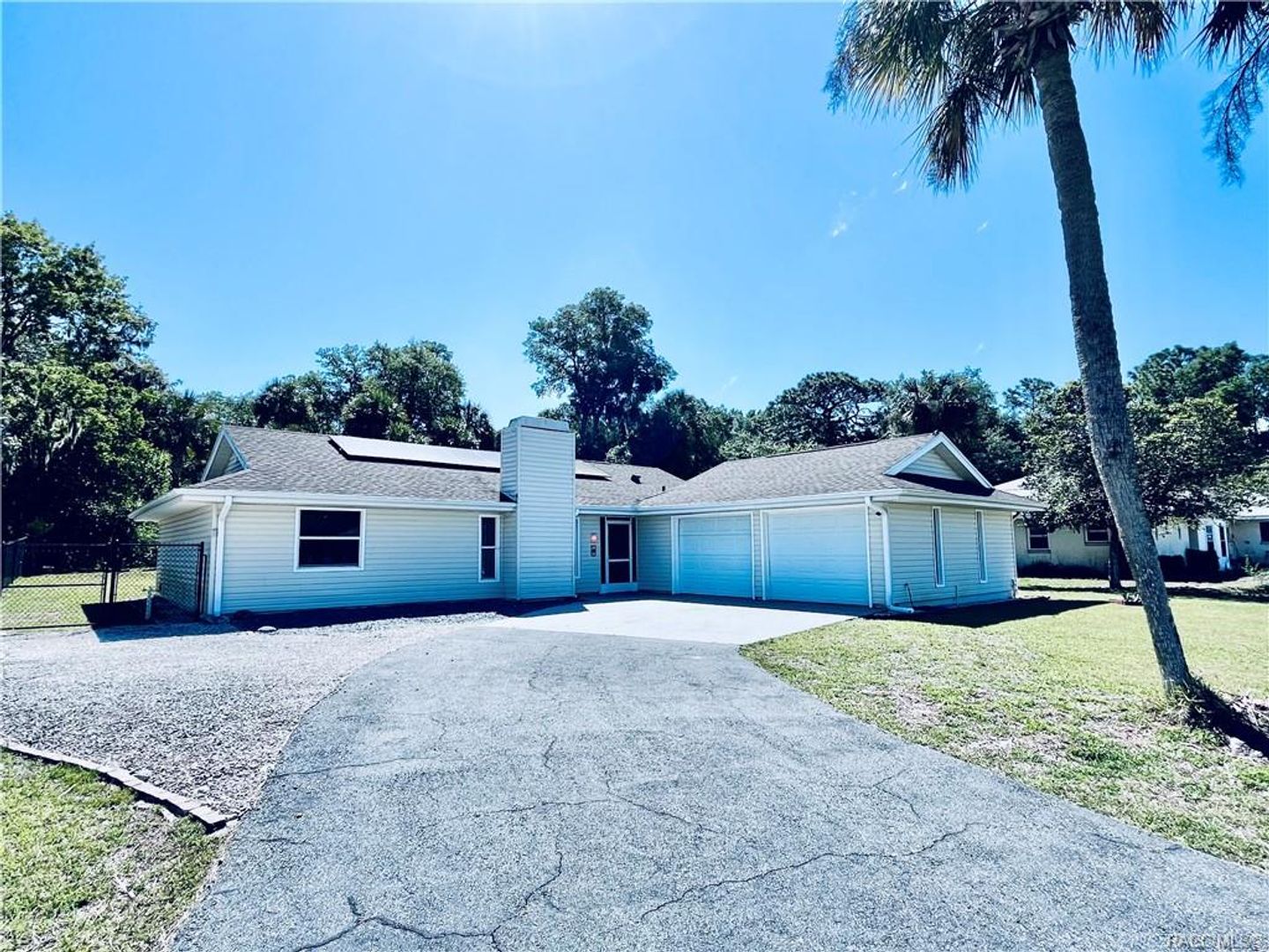 Crystal River House: 801 N Country Club Dr