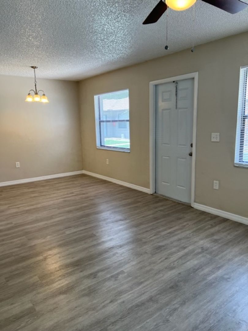 Crystal River Apartment: 952 NE Dr. Martin Luther King Jr. Ave