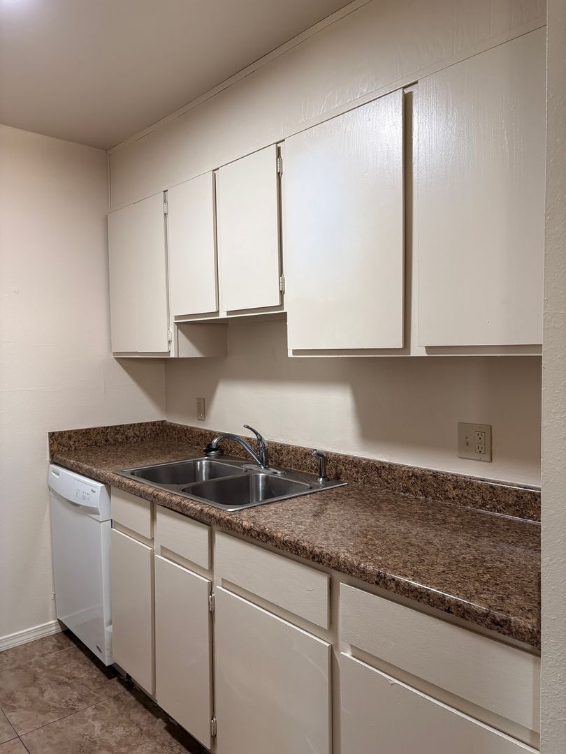Ponderosa 3-Bed/2-Bath Furnished 4 of 12