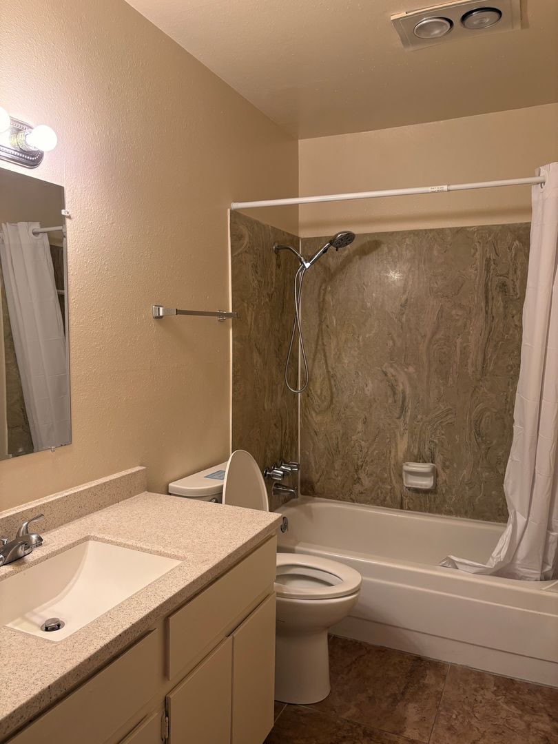 Ponderosa 3-Bed/2-Bath Furnished 8 of 12