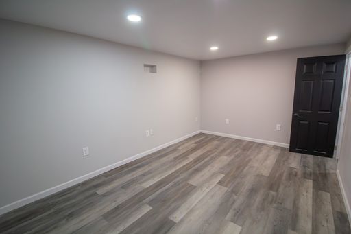 Listing photo thumbnail