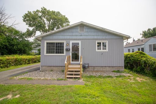 8 Park Avenue, Latham, NY 12110