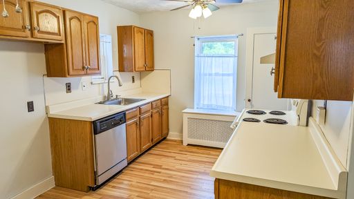 Listing photo thumbnail