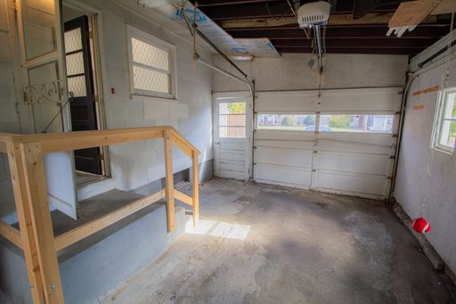 Listing photo thumbnail