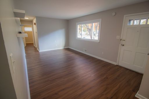 Listing photo thumbnail