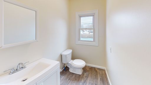 Listing photo thumbnail