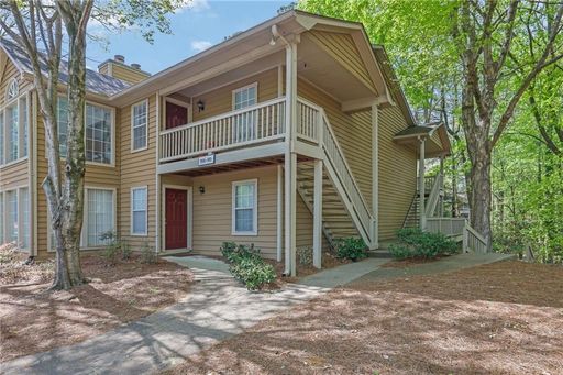 Beautiful UPDATED 2 bedroom condo near Truist Park in Smyrna for rent by Platinum Property Management Services, Inc. – photo 1