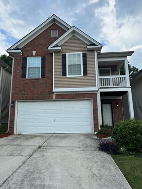 3 Bedroom Townhome – 608 Shadow Valley Ct, Lithonia, GA 30058