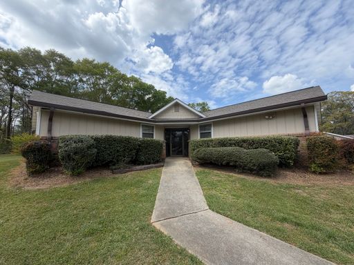1 bedroom unit in Monroe for rent by Platinum Property Management Services, Inc.