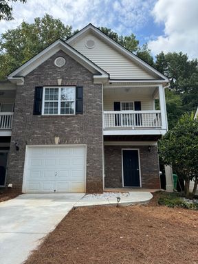 3 bedroom END unit townhome in Decatur by Platinum Property Management Services, Inc. – photo 1