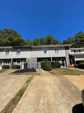 2 Bedroom Townhome – 1705 Wynndowne Trl Se, Smyrna, GA 30080