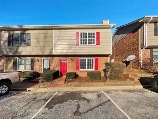 2 Bedroom Townhome – 2130 Kings Gate Cir #C, Snellville, GA 30078