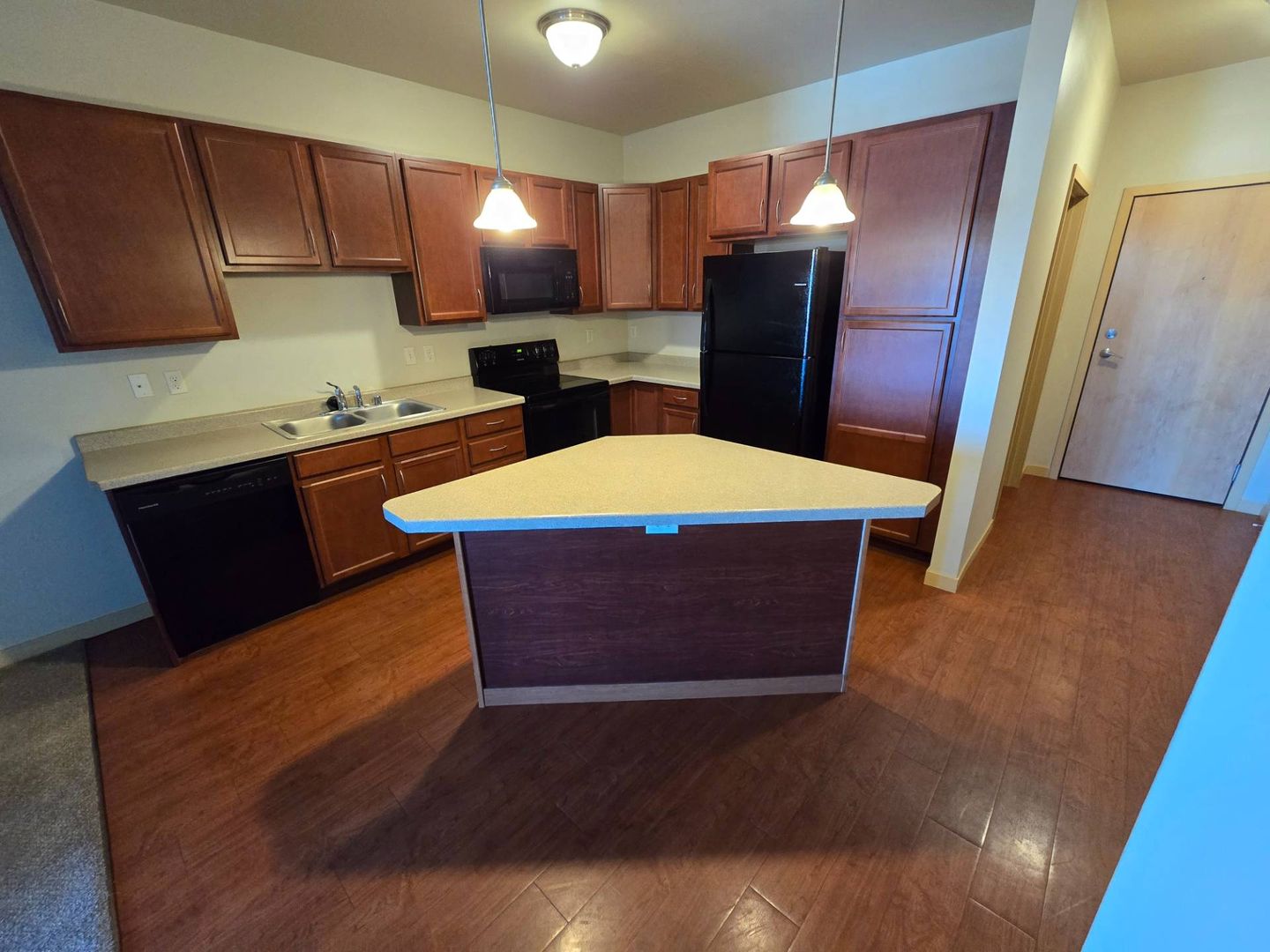 Green Bay Apartment: 401 N. Washington Street