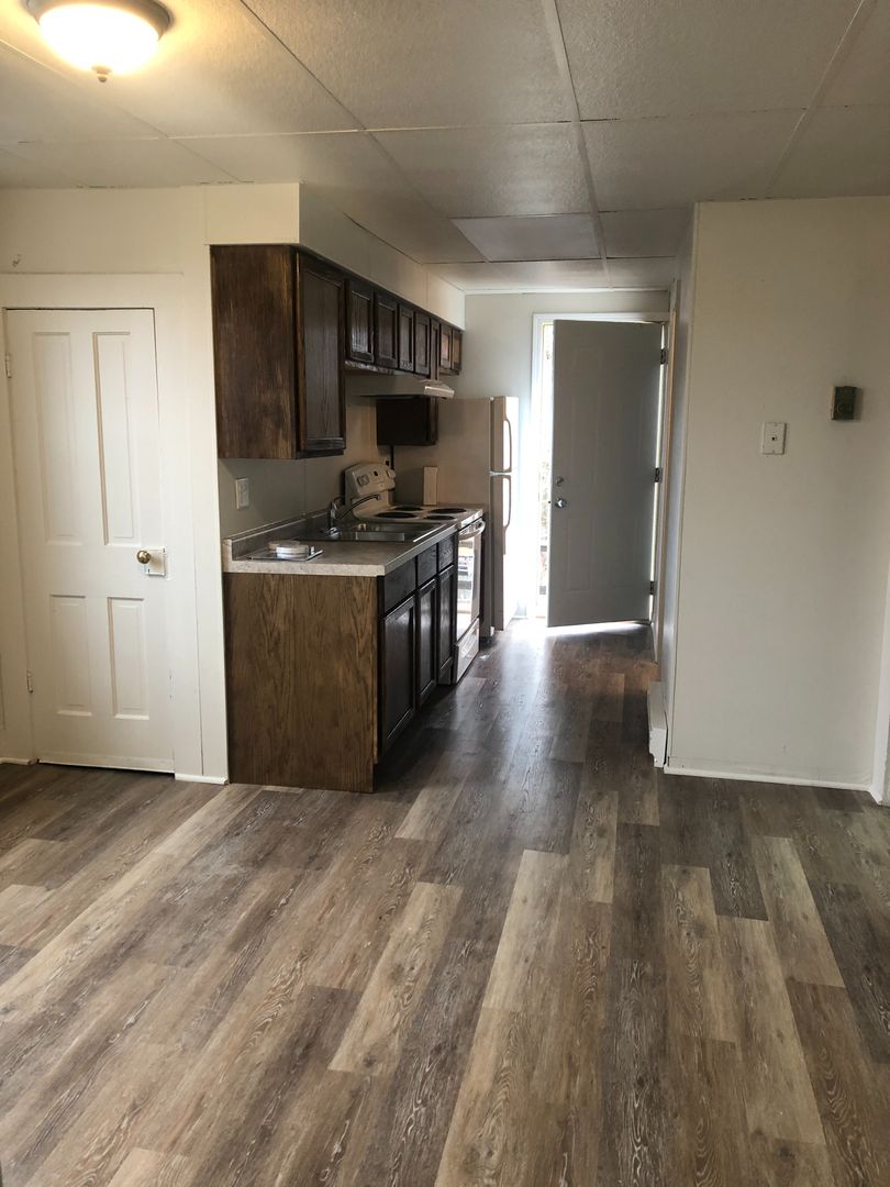 Shawano Apartment: 112 S Franklin St