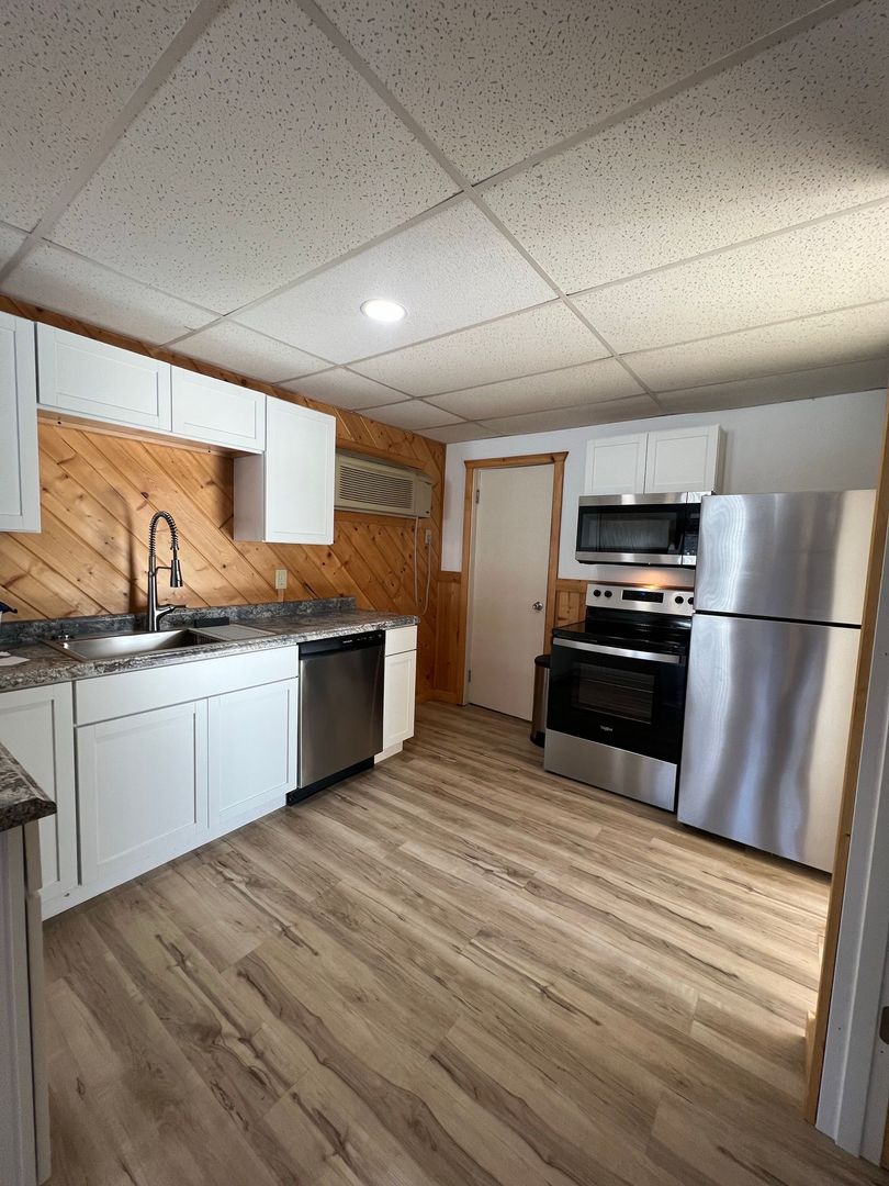 Minocqua Apartment: 8648 Hwy 51
