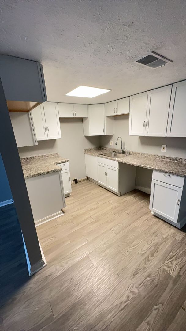 Louisville Apartment: 735 South 2nd Street