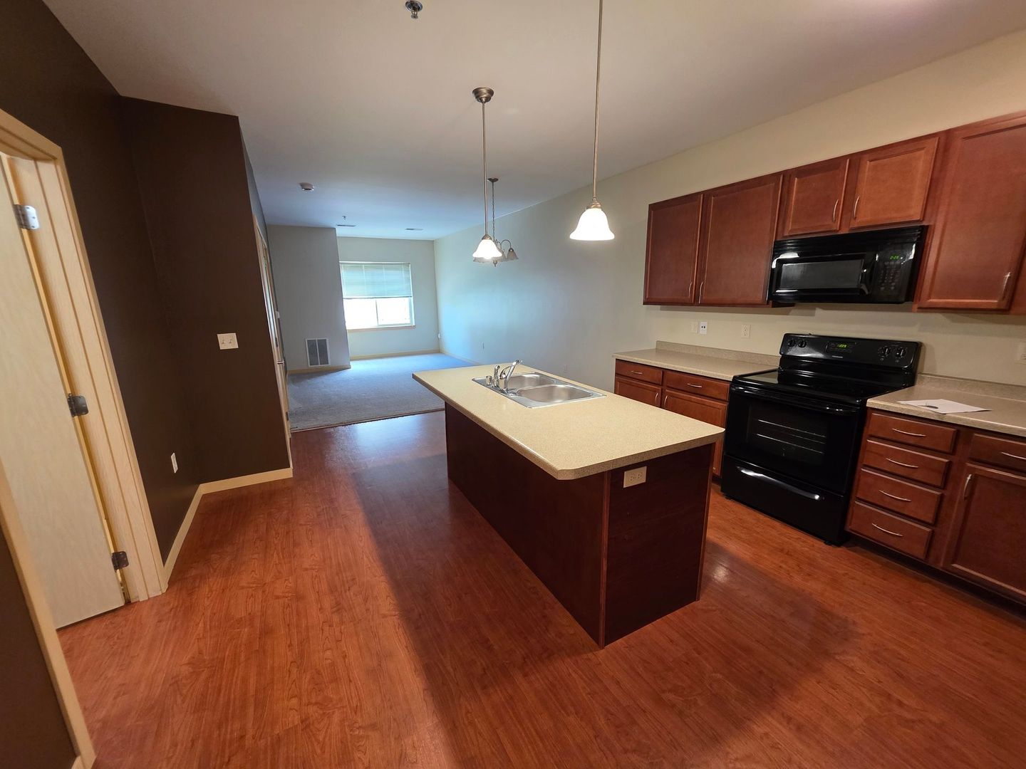 Green Bay Apartment: 401 N. Washington Street