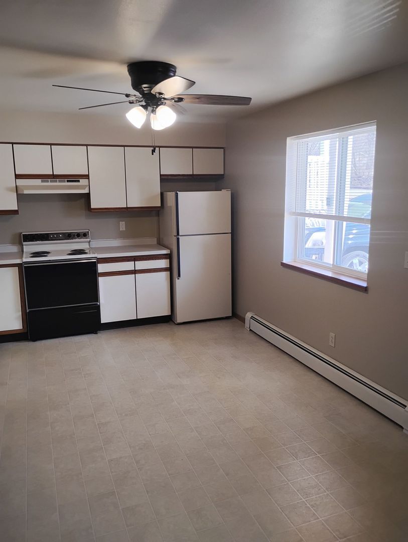 Marathon Apartment: 1120 4th Street