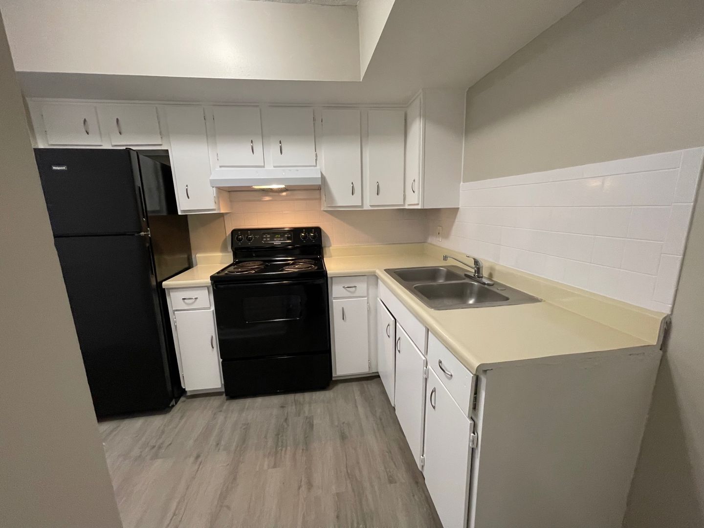 Lexington Apartment: 1029 Cross Keys Rd