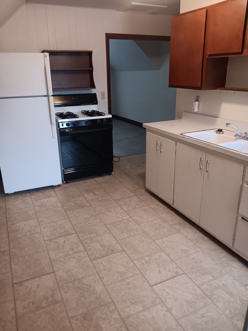 Wausau Apartment: 908 S. 6th Ave