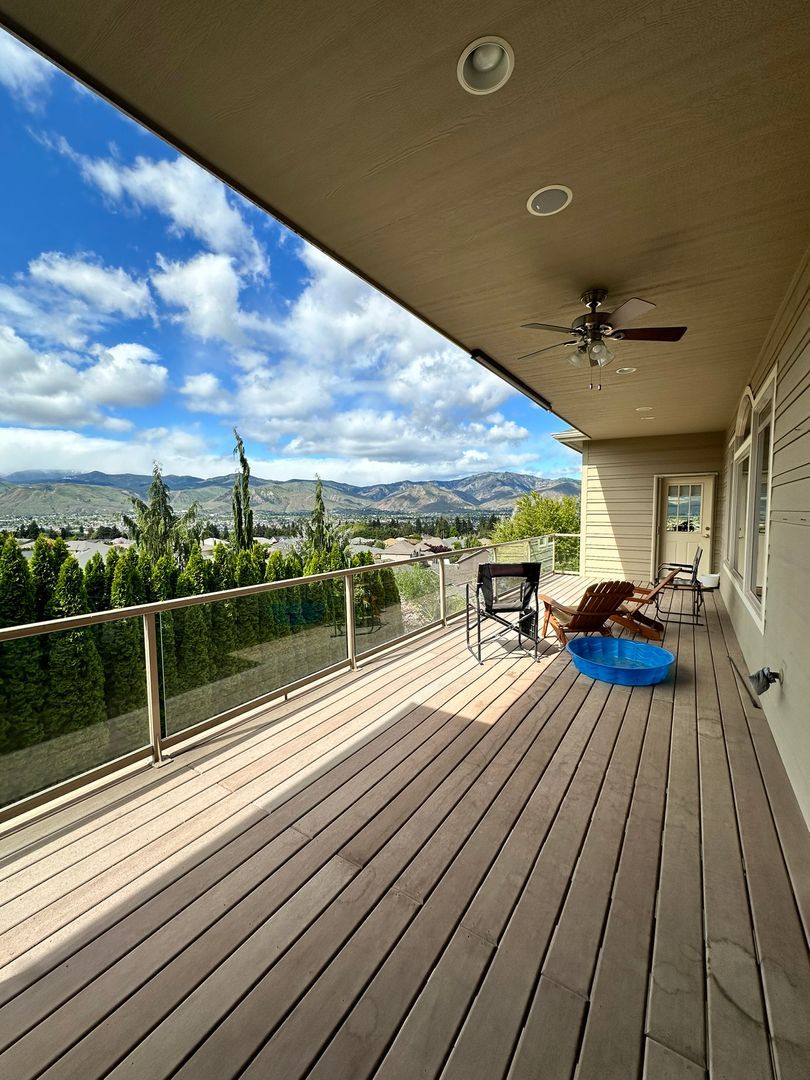 718 Briarwood Dr , East Wenatchee, WA 98802