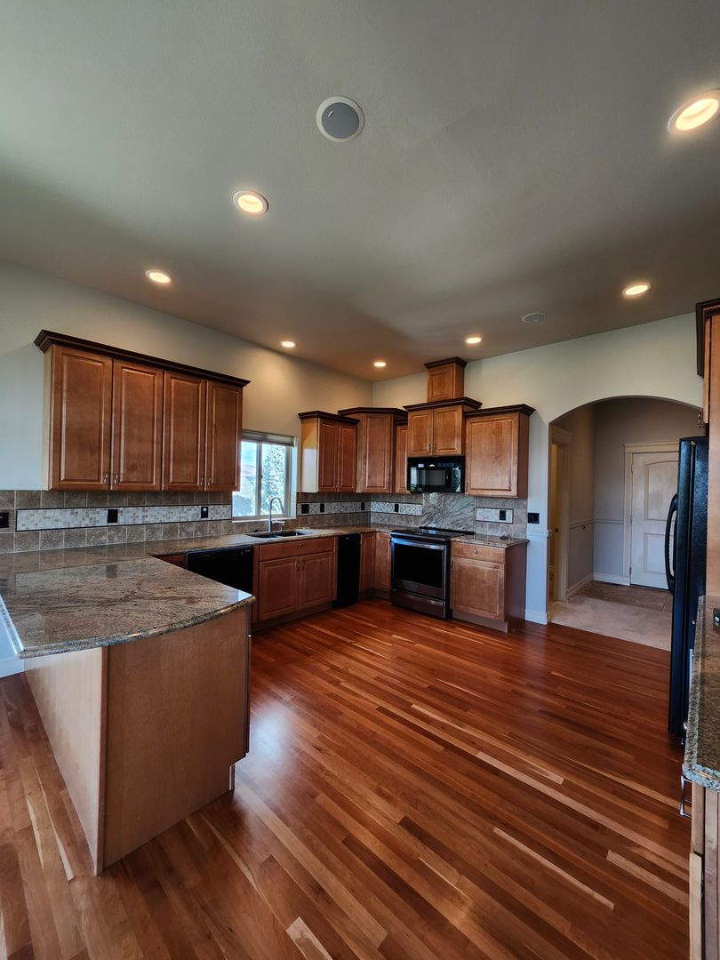 718 Briarwood Dr , East Wenatchee, WA 98802