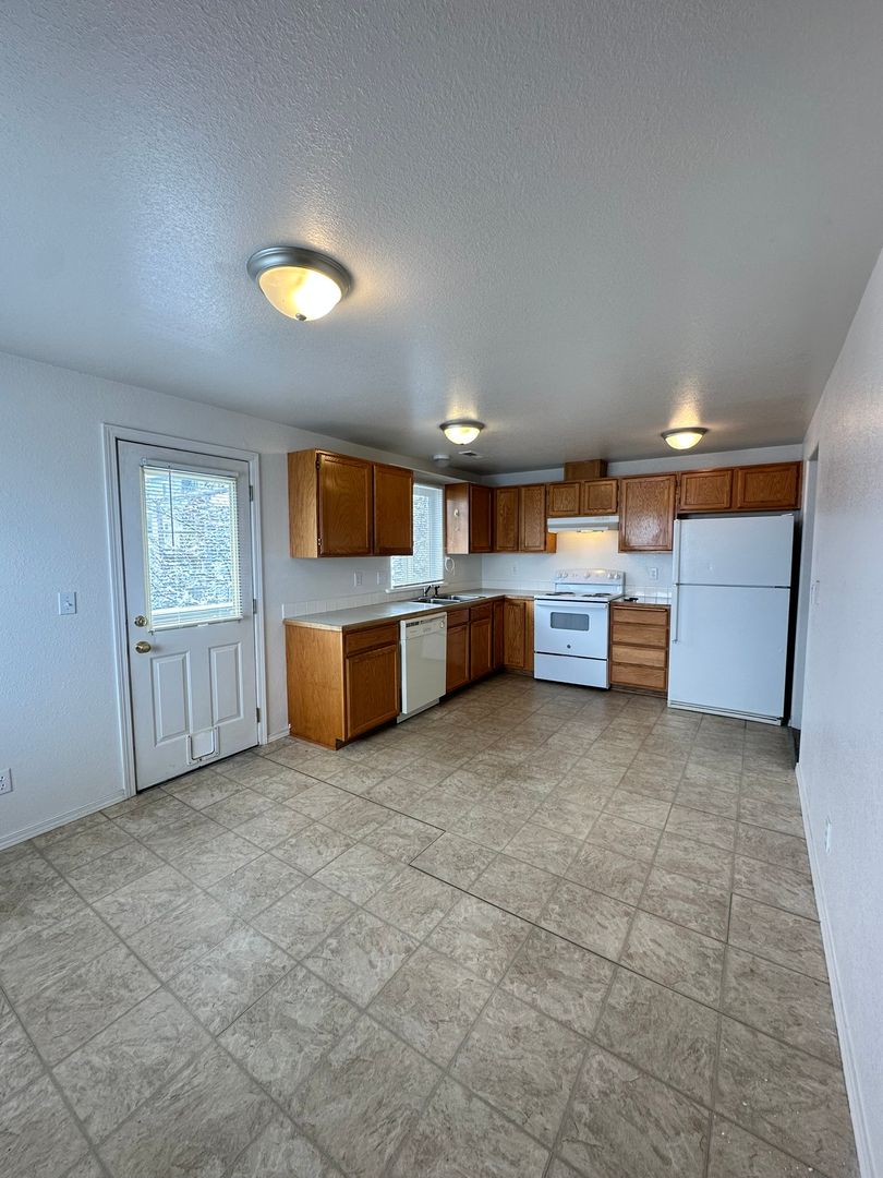 Wenatchee Apartment: 1409 Maple St.