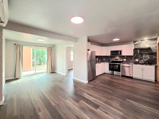Fully Renovated Two-Bedroom Home For Rent in Wenatchee w/ Fully Fenced Backyard! – photo 1
