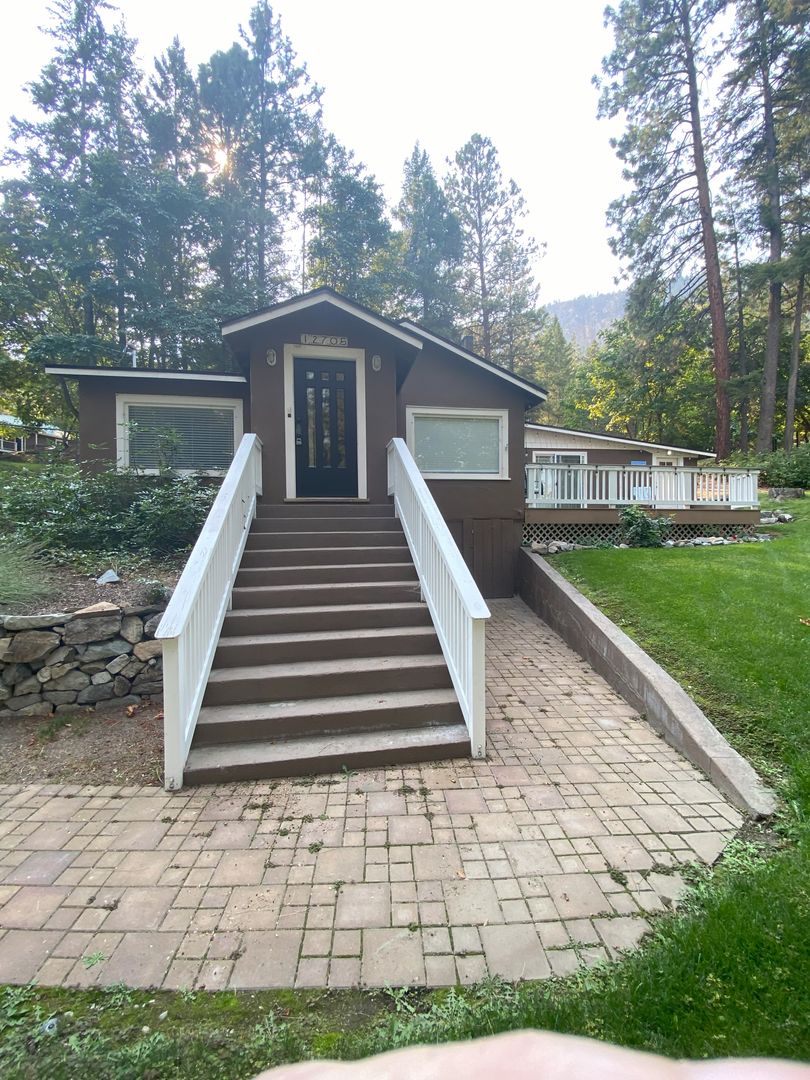 Chelan Apartment: 12695/12705 S. Lakeshore Dr.