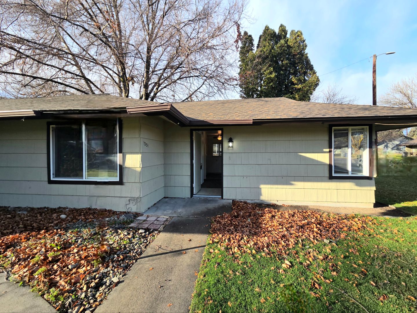Wenatchee Apartment: 702 Gellatly Street