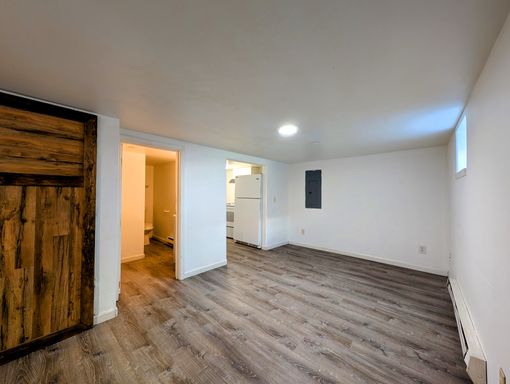 Freshly Renovated 2-Bed, 1-Bath Basement Apartment w/ Washer & Dryer! – photo 1
