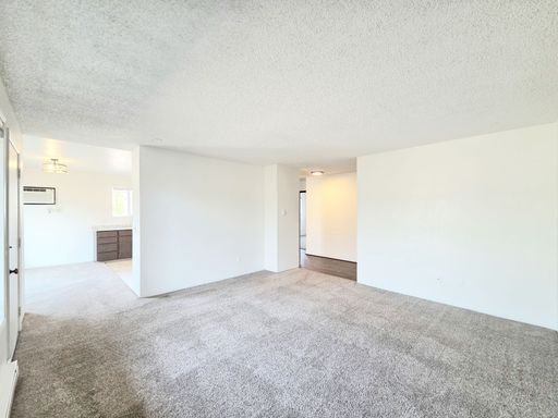 Huge 1-Bedroom Available for Rent, Don't Miss the Opportunity!