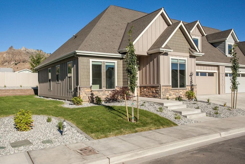 Wenatchee Apartment: 1708/1710 Danny Boy Ln.