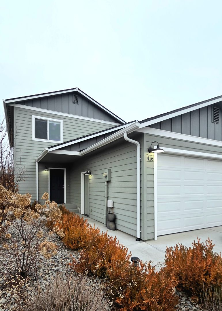 East Wenatchee House: 416 S. Kansas Loop
