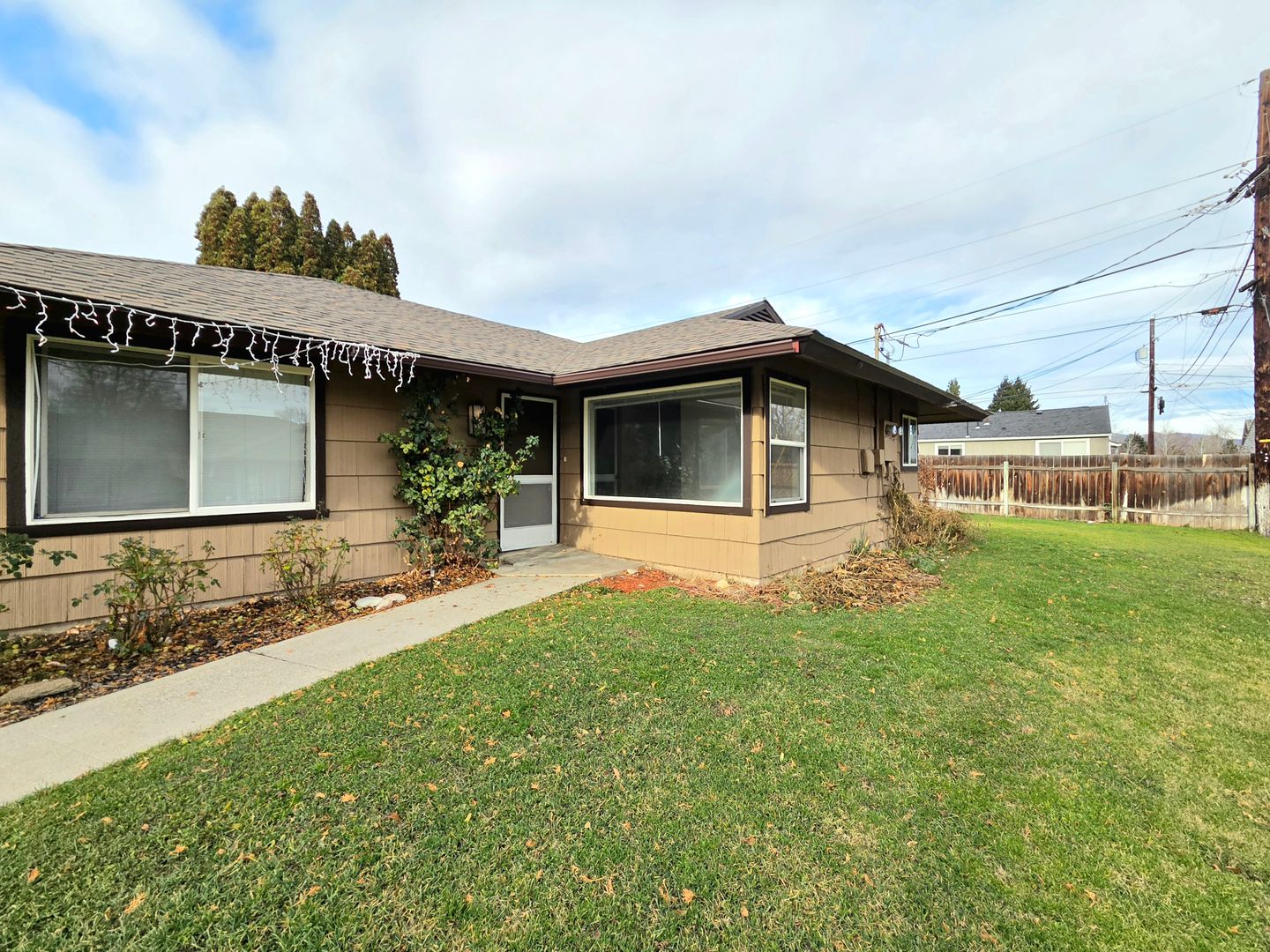 Wenatchee Apartment: 702 Gellatly St.