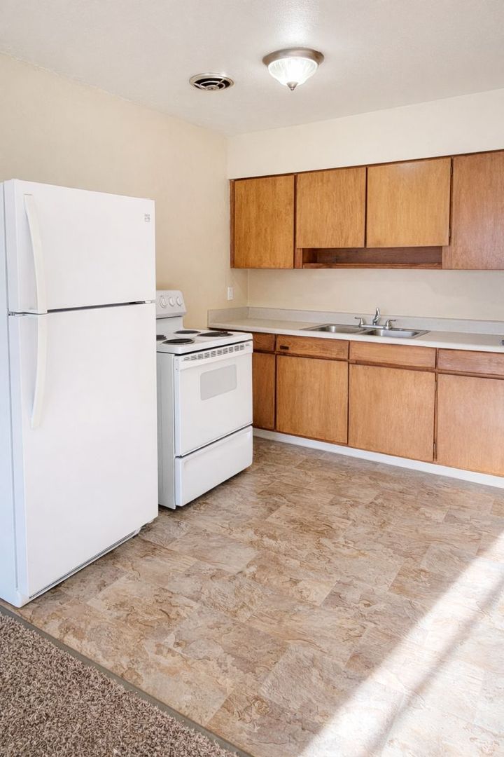 Littleton Apartment: 368 W Powers Ave
